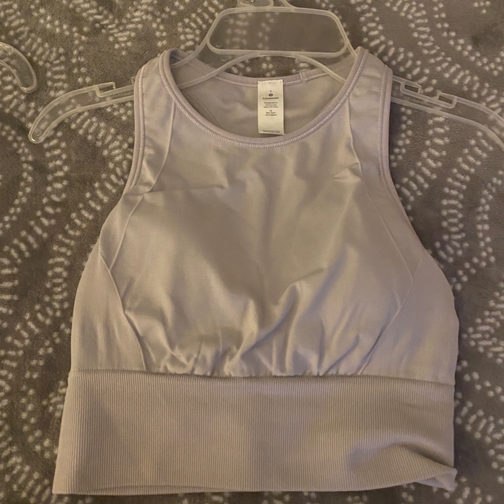 LULU SPORTS BRA TOP SIZE 4